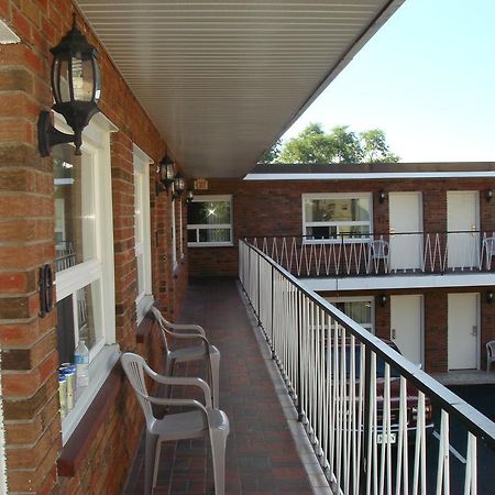 Americas Best Inn And Suites Niagara Falls Esterno foto
